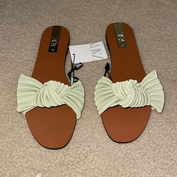 ZARA bow sandal ❤️